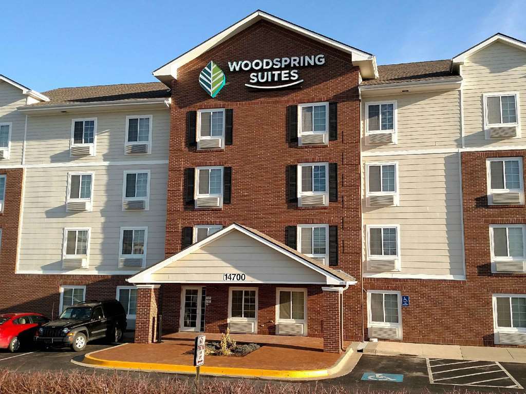 Woodspring Suites Kansas City Lenexa Exterior foto